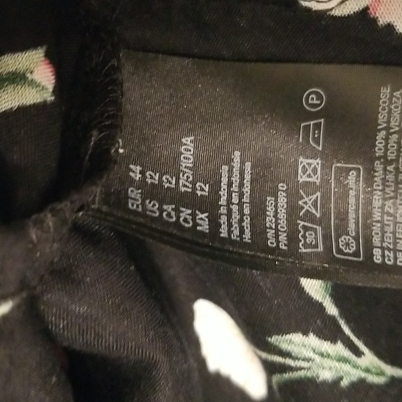 Divided by H&M Long Sleeve Button Down Blouse - Picture 4 of 7